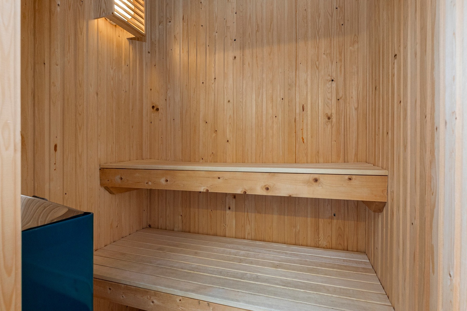 Badstue med sittebenker i ulik høyde Galleribilde