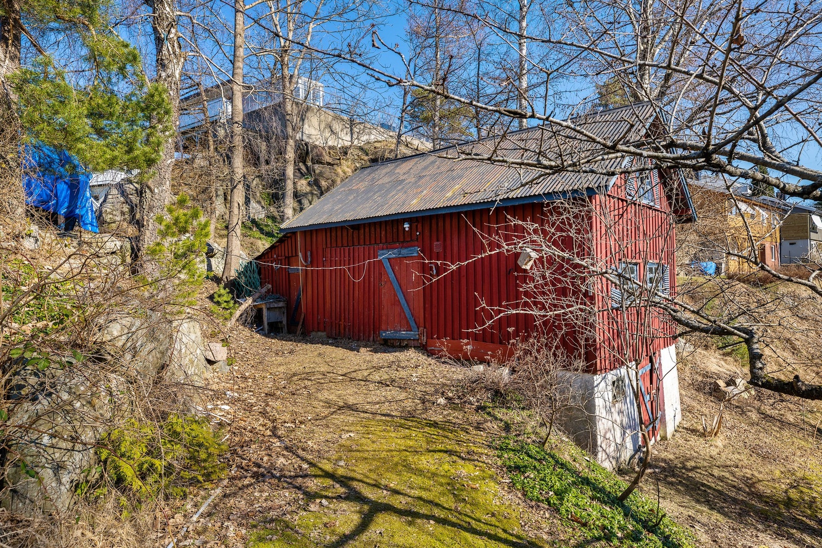 Uthus med god plass til lagring Galleribilde