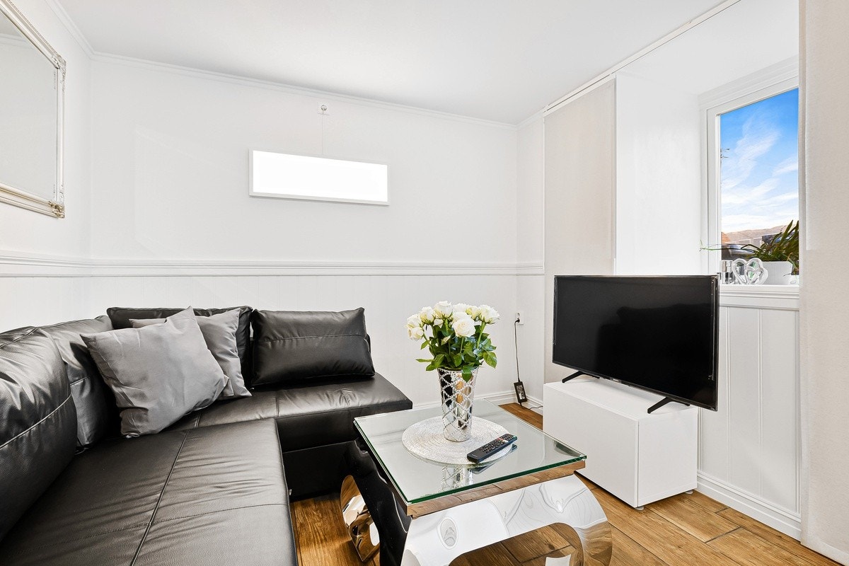 Koselig stue med smart TV inkludert Galleribilde