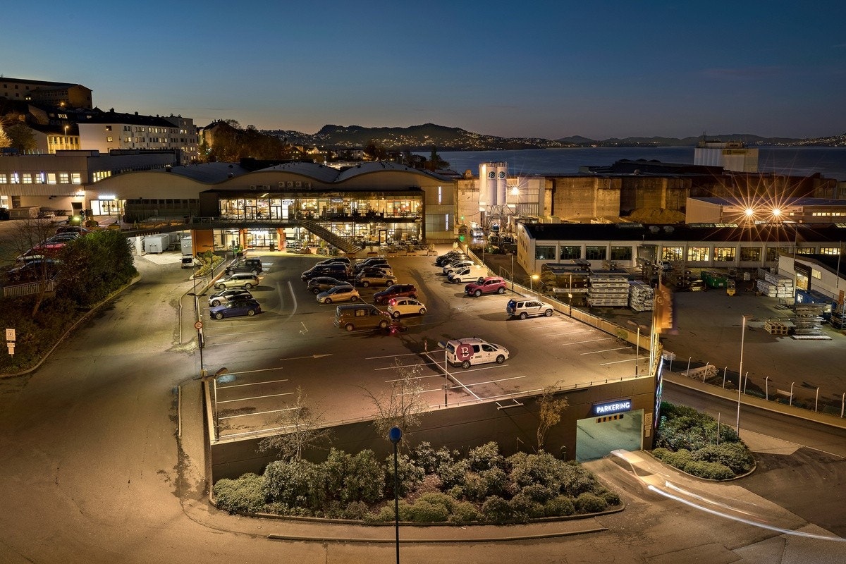LAksevåg Senter med shoppingmuligheter like i nærheten Galleribilde