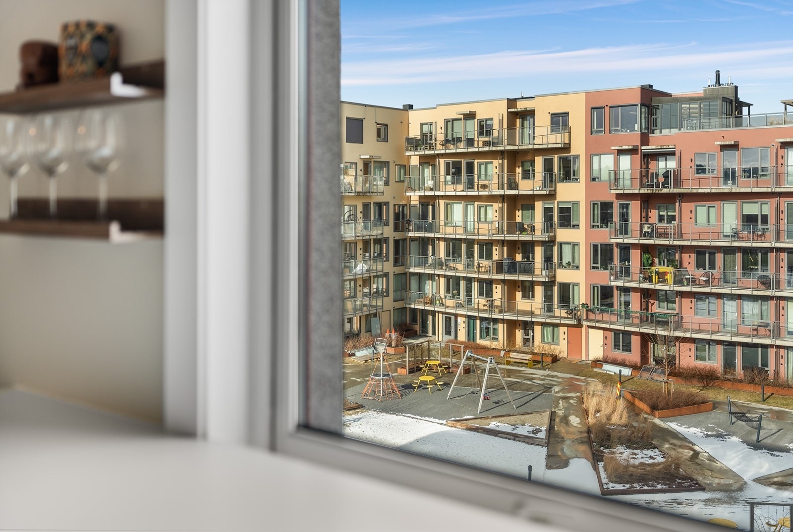 Utsikt fra kjøkkenvinduet Galleribilde