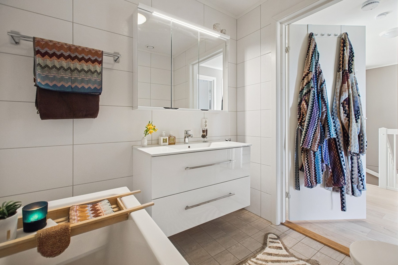 Et bad i hver etasje gir effektivitet i hverdagen. Galleribilde