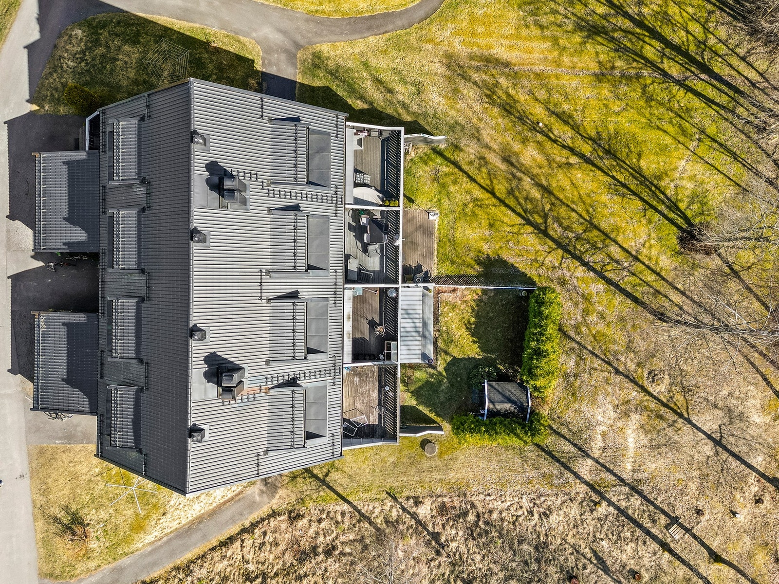 Fugleperspektiv over tomten Galleribilde