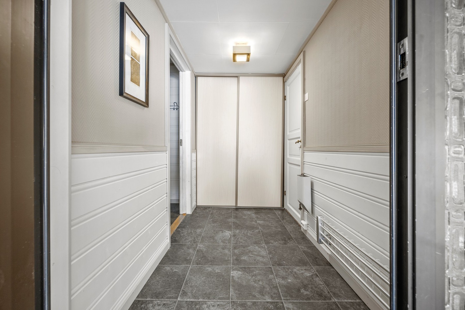 Entré - 4 kvm. Galleribilde