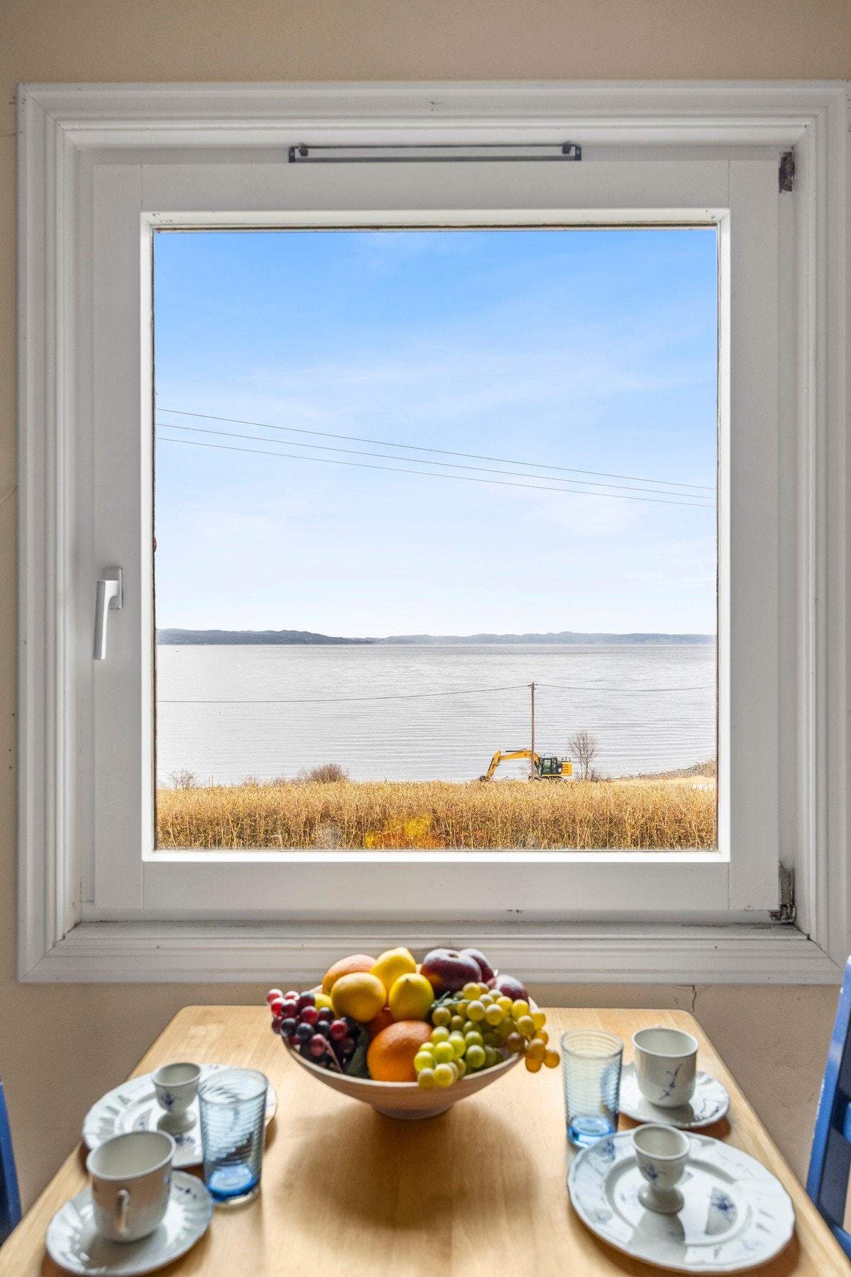 Også fra kjøkkenbordet har man vid utsikt! Galleribilde