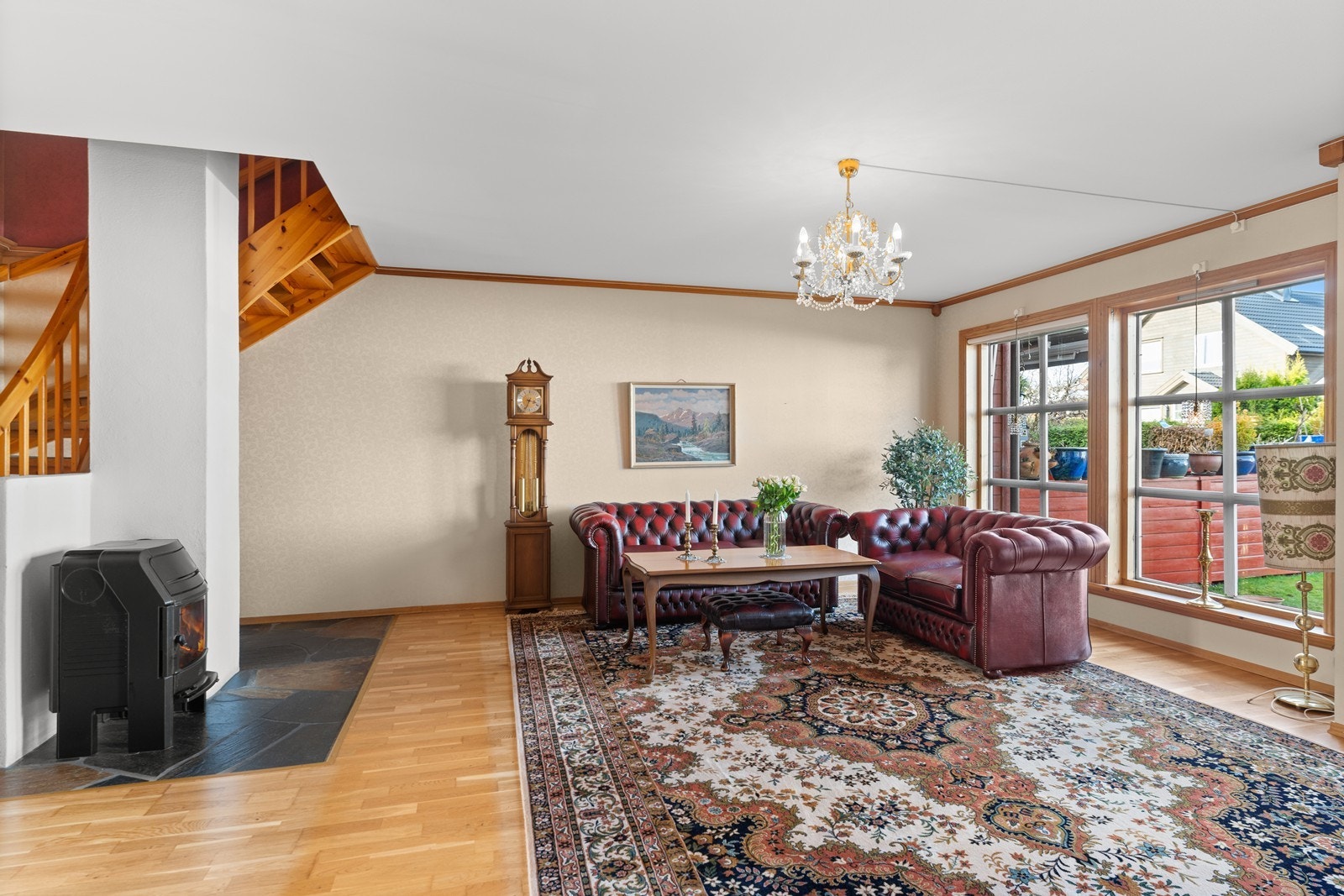 Vedovnen gir lun hygge og varme til stuen Galleribilde