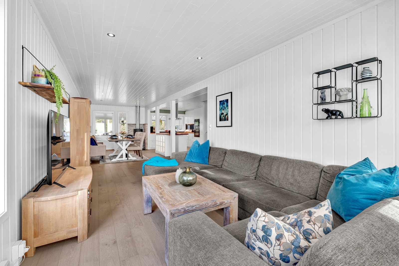 Her er det plass til å lage et koselig sofahjørne med tilhørende møblement. Galleribilde
