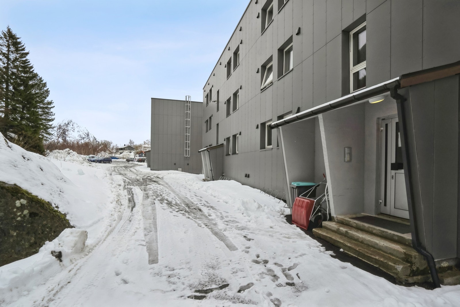 Inngangspartiet for leiligheten Galleribilde