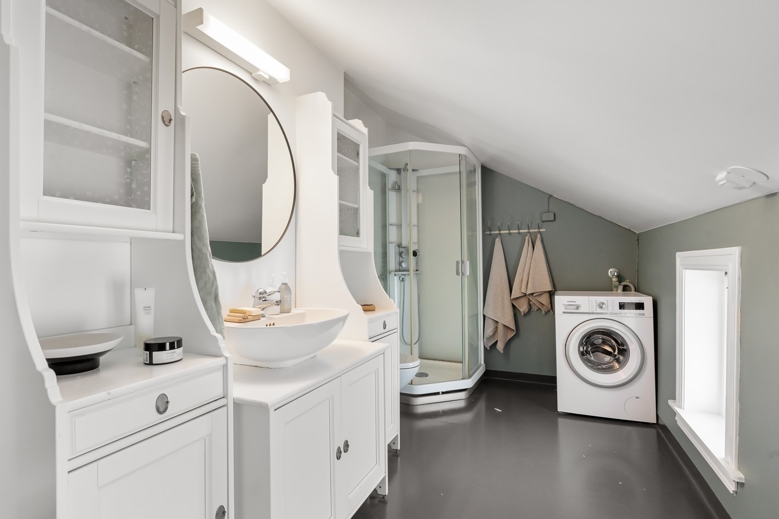 Baderom. Galleribilde