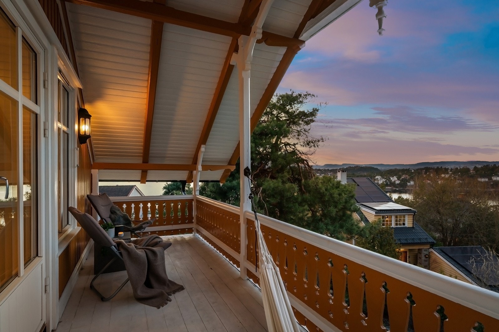 Nordvestvendt balkong på ca. 13 m² Galleribilde