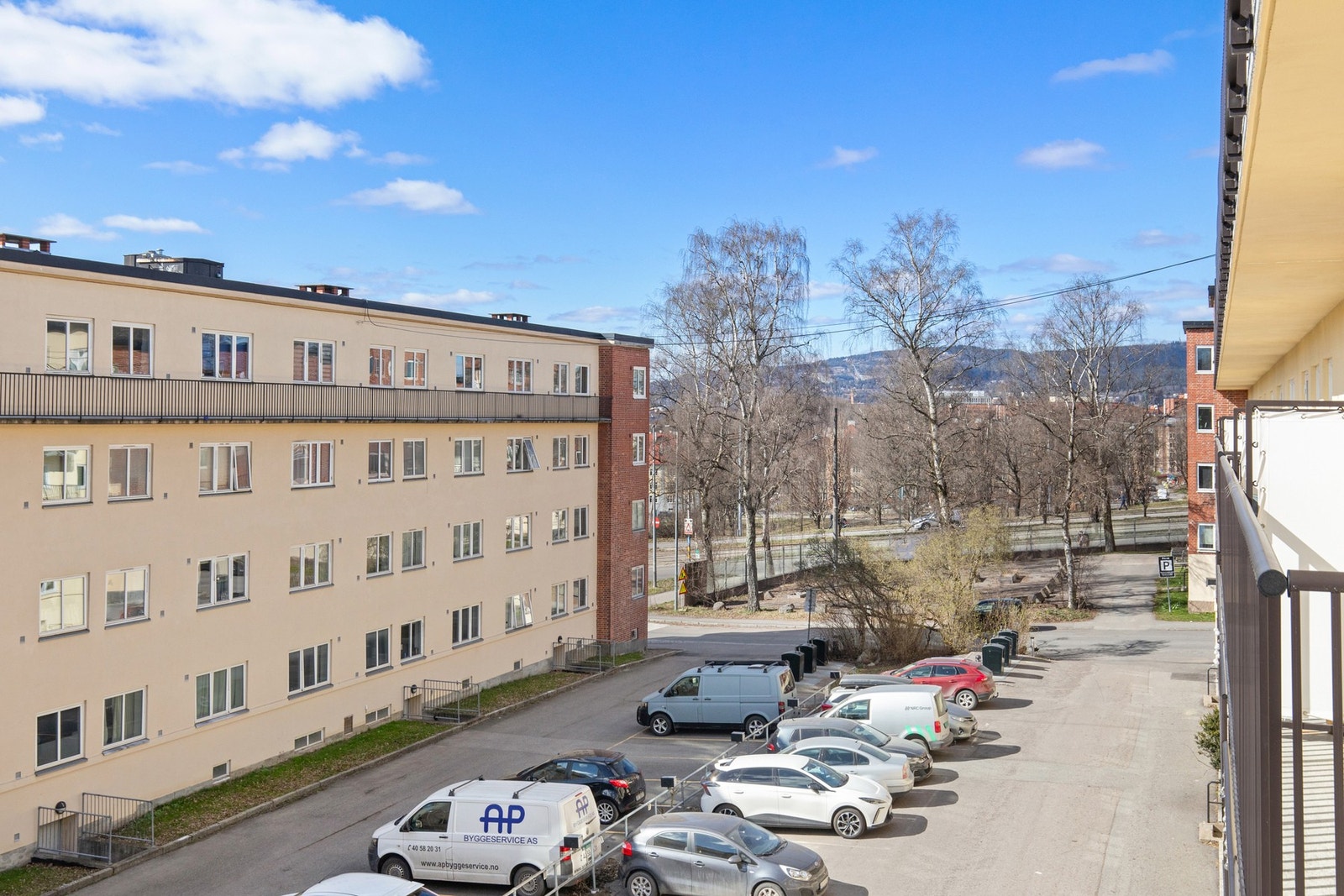 Fin utsikt fra balkongen. Torshovdalen ligger et par minutters gange fra leiligheten. Galleribilde