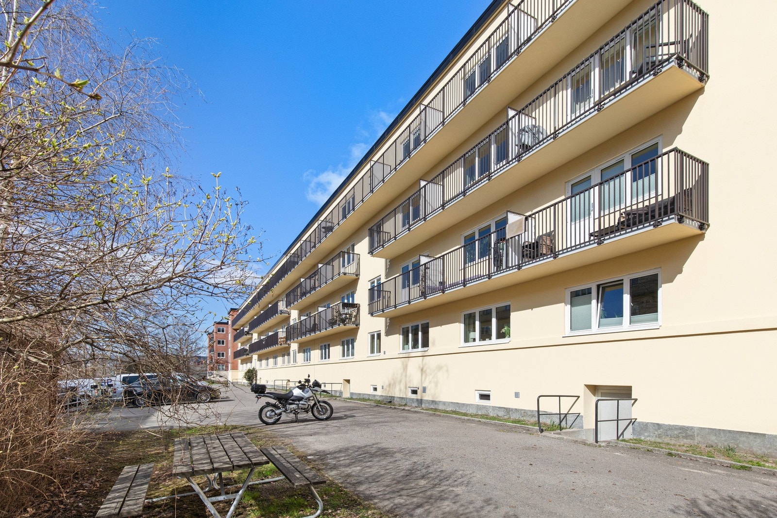 Det er mulighet for leie av parkeringsplass etter venteliste. Galleribilde