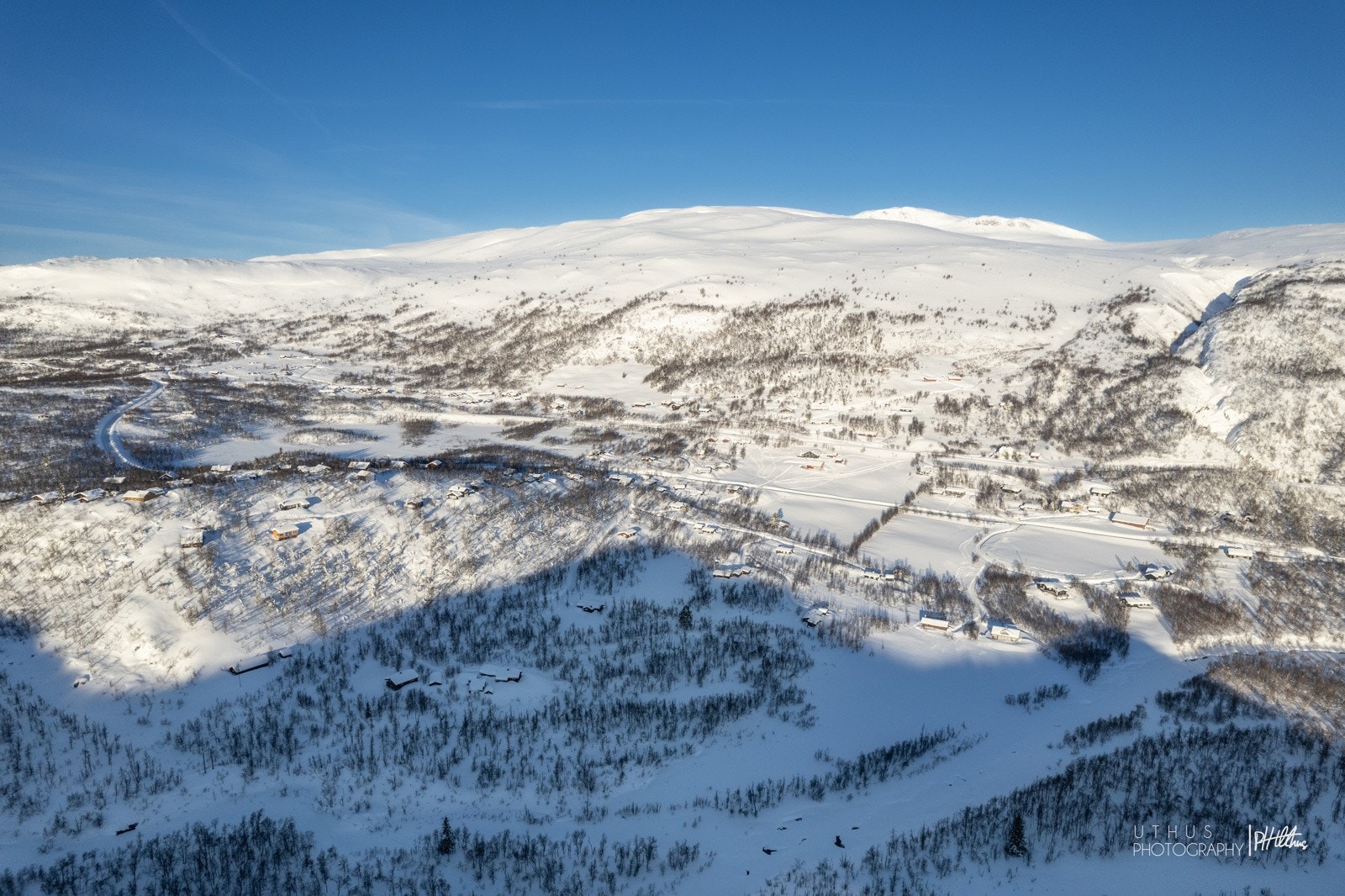 Majestetiske Hallingskarvet i bakgrunnen, kun en liten skitur unna Galleribilde