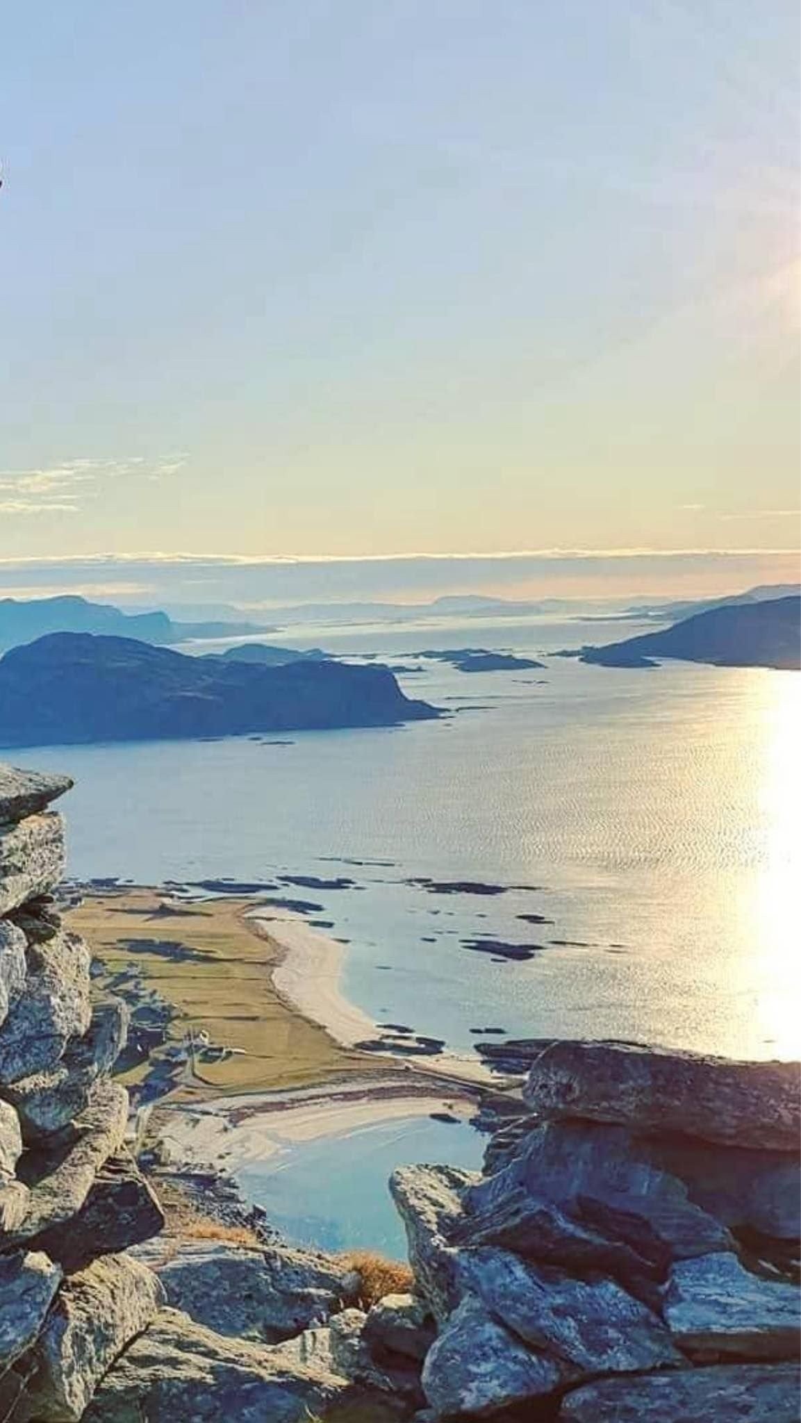 Grotlesanden ligger en kort kjøretur unna. Hvem trenger Syden når man har denne perlen? Galleribilde