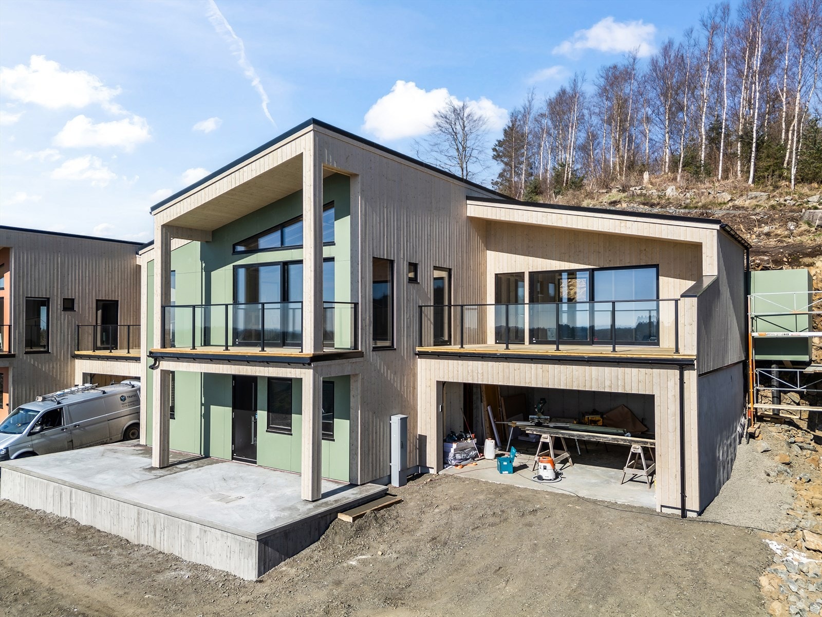 Eiendomsmegler MNEF Anita Cecilie Gabrielsen ønsker velkommen til Lunderhaug Terrasse 7B! Galleribilde