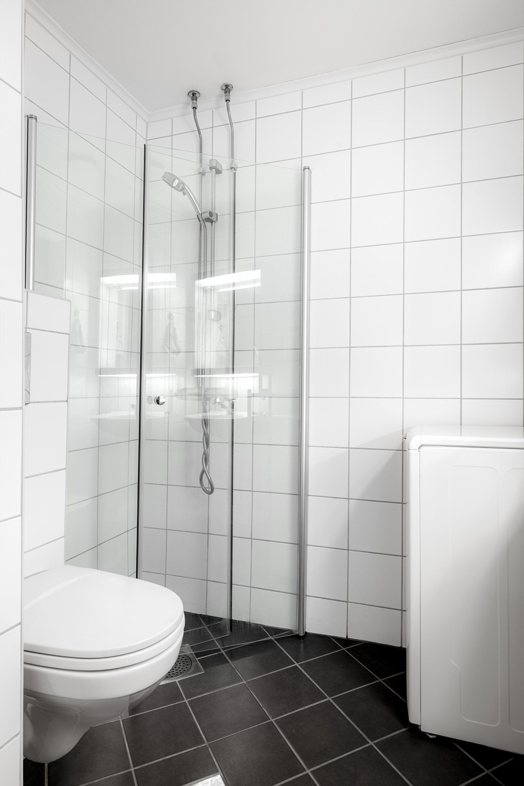 Varmekabler i gulv gir god og lun varme Galleribilde