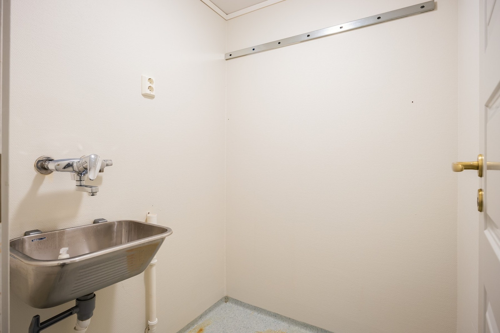 Praktisk separat vaskerom. Galleribilde