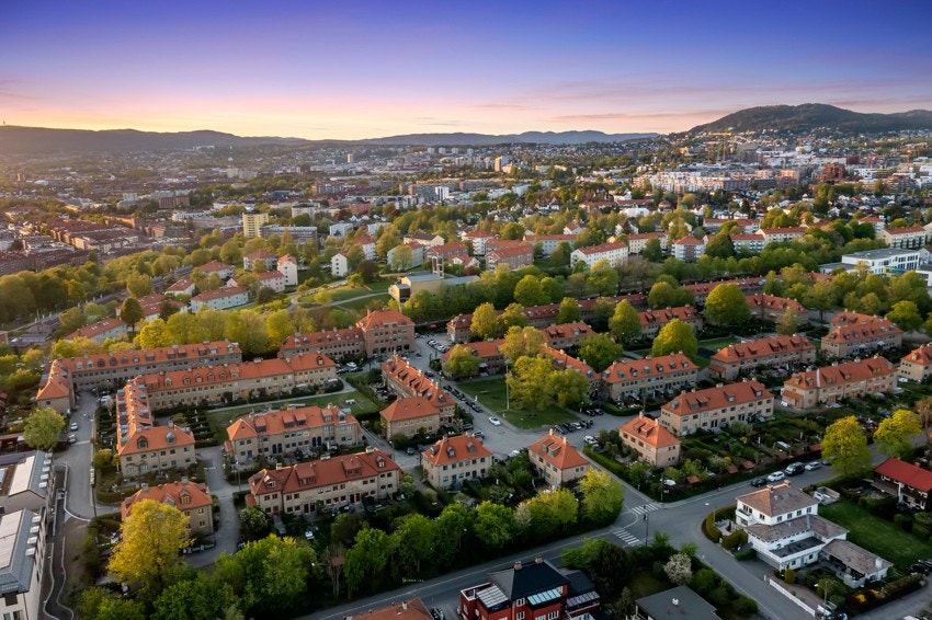 Koselige Lille Tøyen Hageby som nærmeste nabo Galleribilde