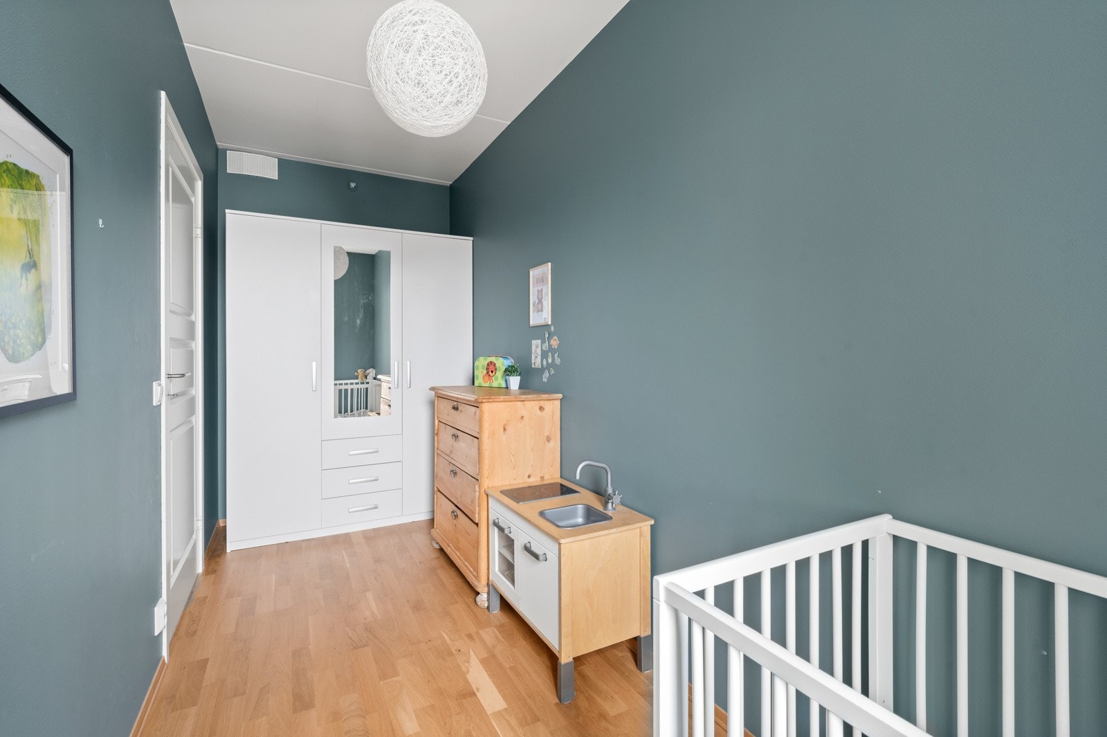 Her har du god plass til å innrede etter egne ønsker og behov Galleribilde