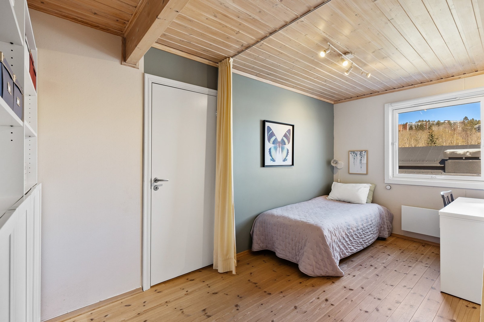 Det tredje soverommet er også av god størrelse og kan anvendes som barnerom, lekerom eller kontor. Galleribilde