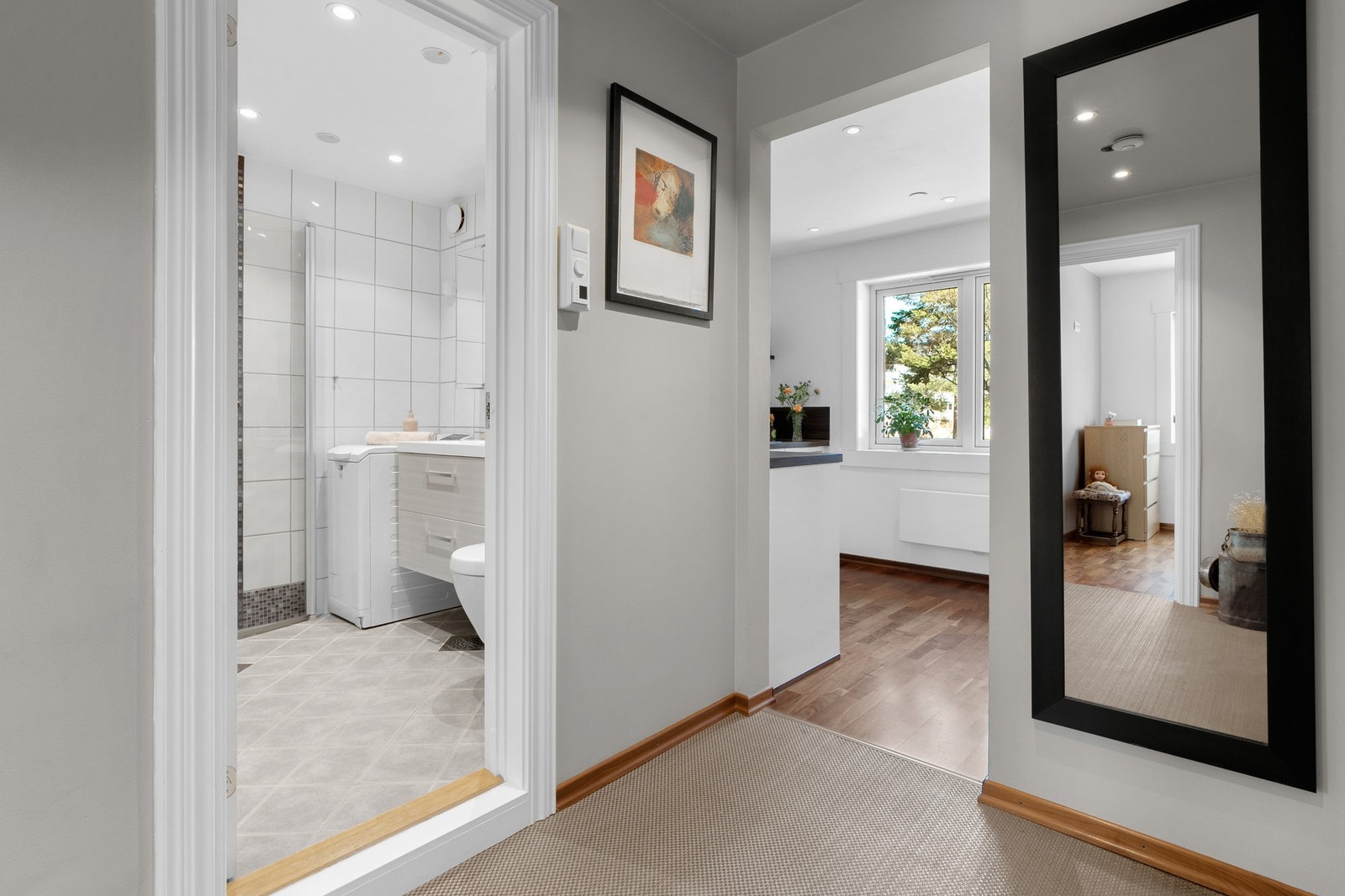 Vi går videre inn på badet. Galleribilde