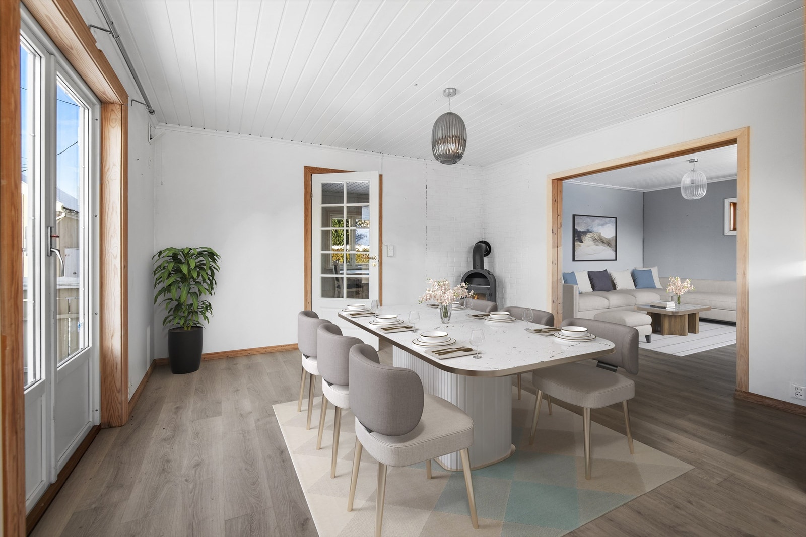 Romslig vinkelstue i hovedetasje Galleribilde