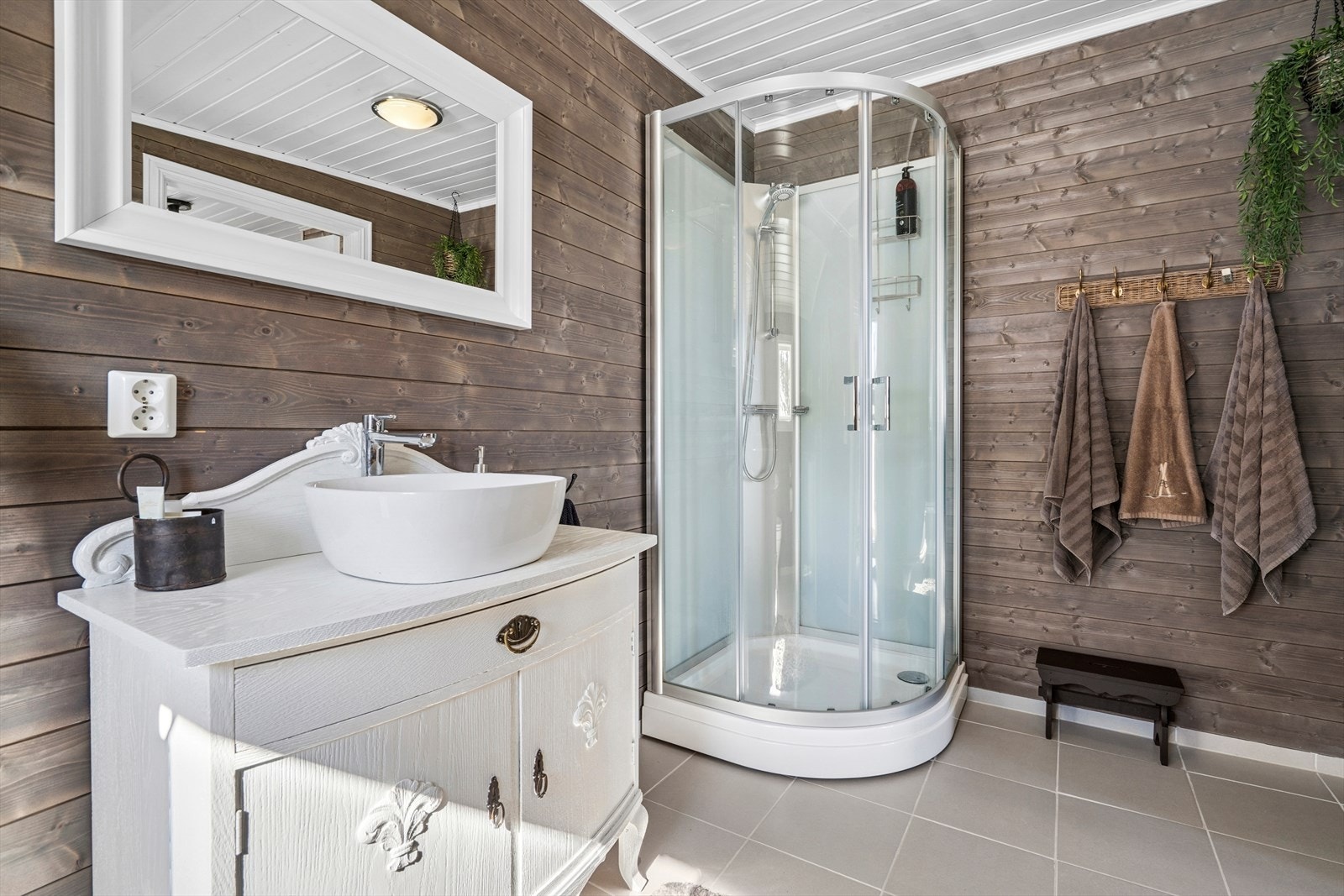 Badet er romslig og med god plass Galleribilde