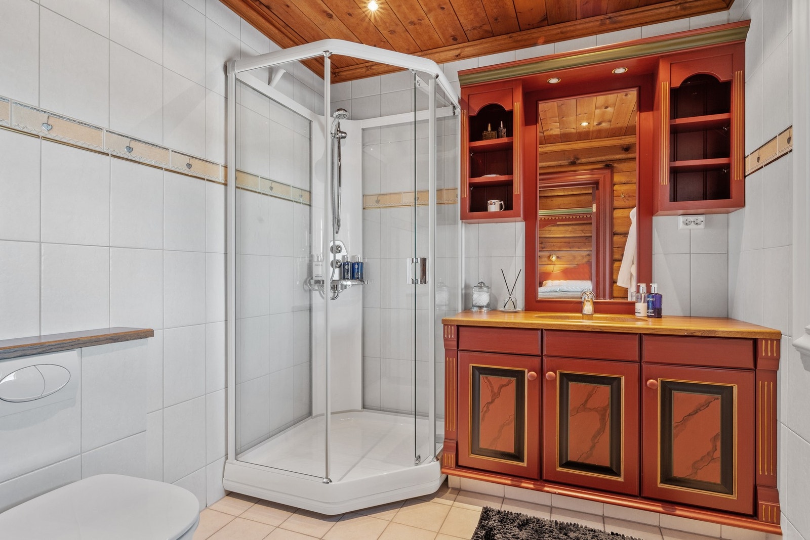 Bad tilhørende hovedsoverom Galleribilde