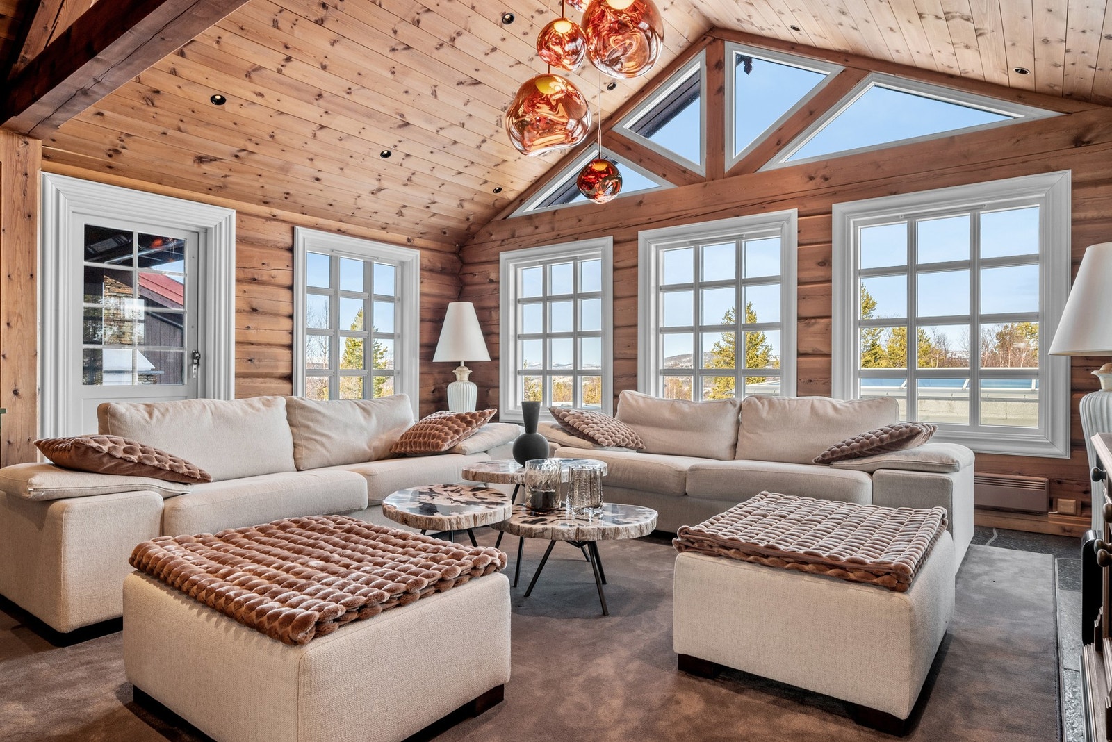 Her får du en helt unik hytte på gode 452m². Galleribilde