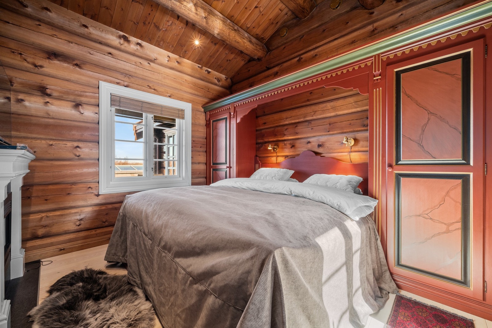 Hovedsoverom med eget bad. Galleribilde