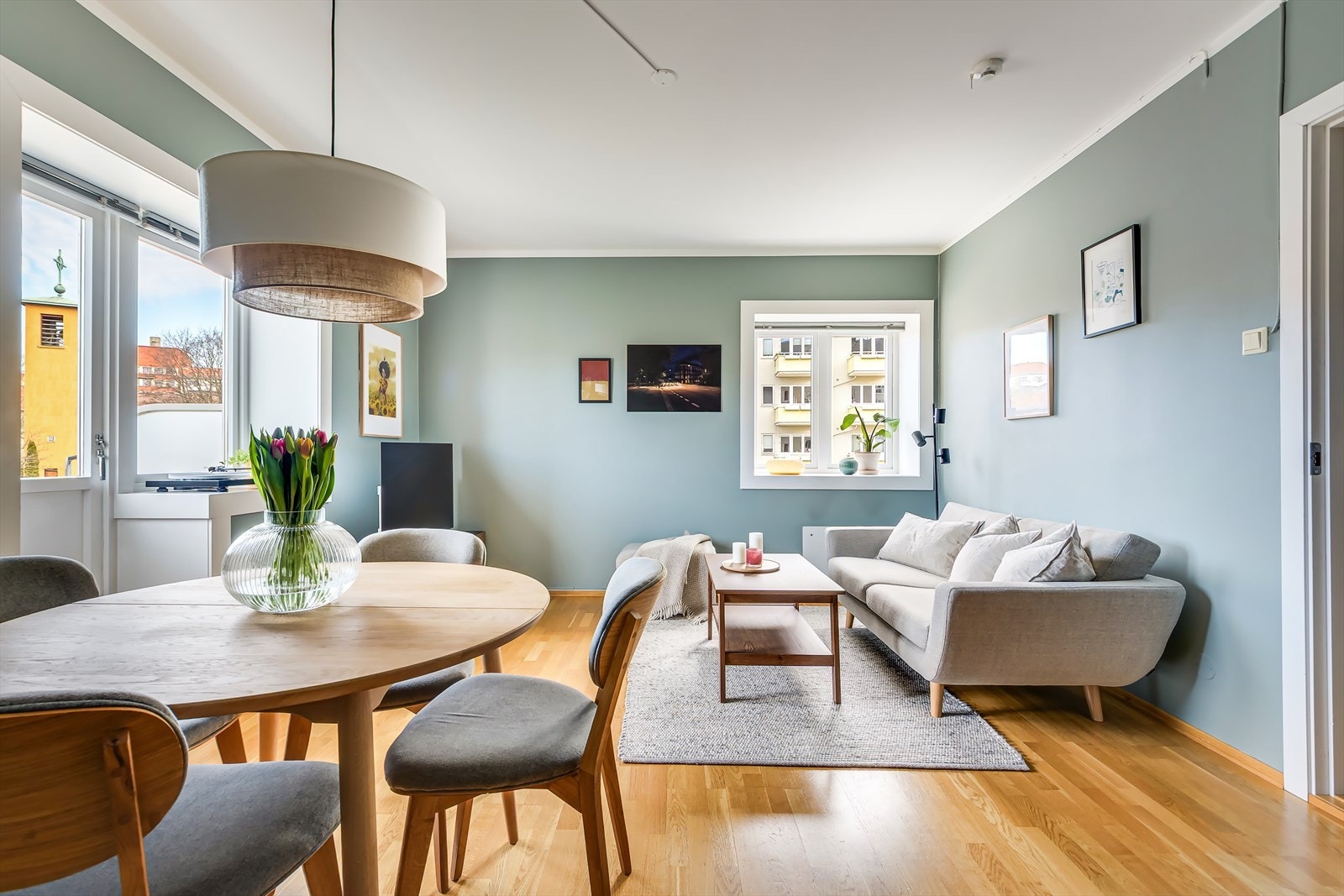 En utrolig lys og hyggelig 2-roms hjørneleilighet med usjenert beliggenhet, rett ved Iladalen. Galleribilde