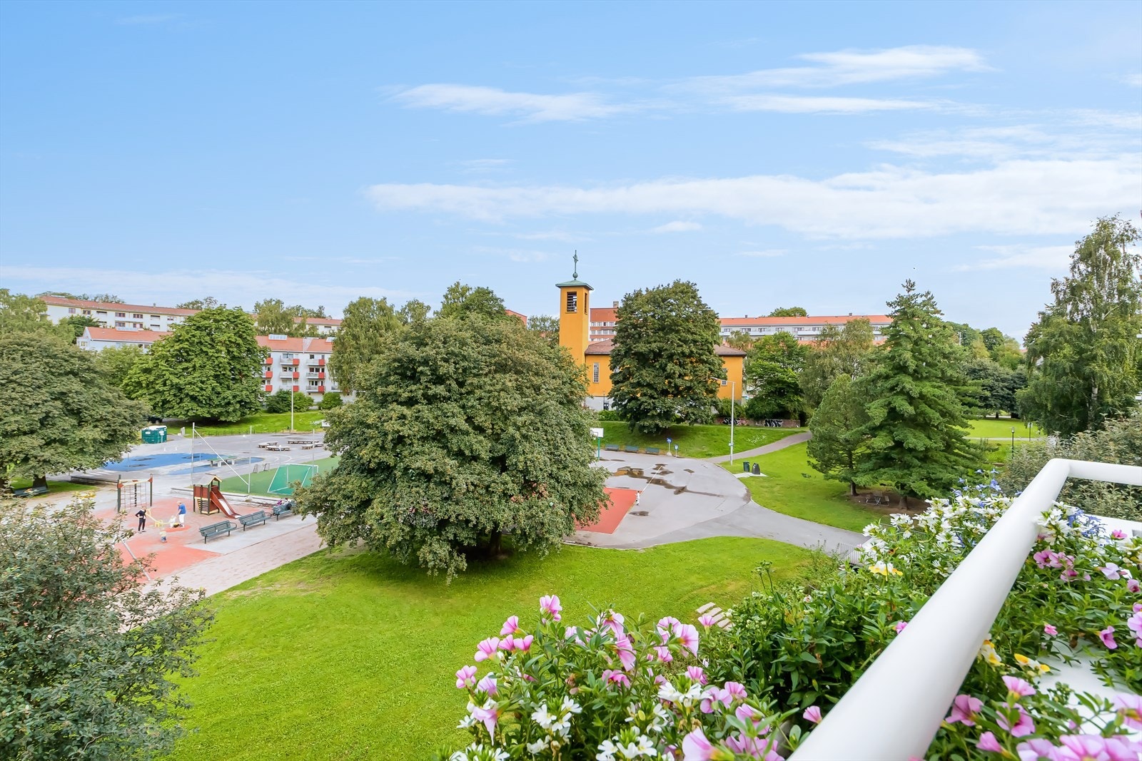 Et utrolig hyggelig og grønt utsyn over parken. Galleribilde
