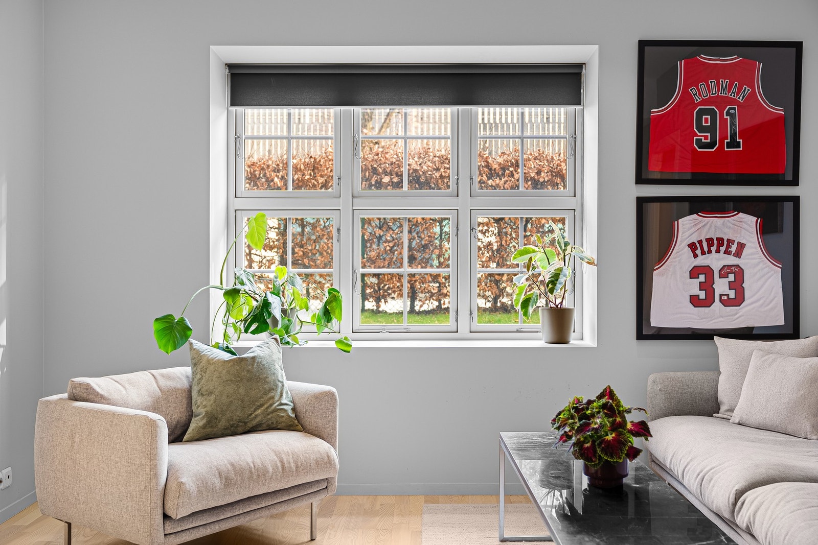 - Fint lysinnslipp fra vinduet | Varmtvann inkludert i felleskostnadene - Galleribilde