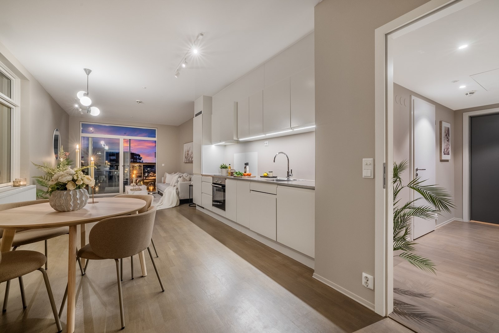 Kateryna Sigurjonsson v/Notar har gleden av å presentere Lørenveien 53B Galleribilde