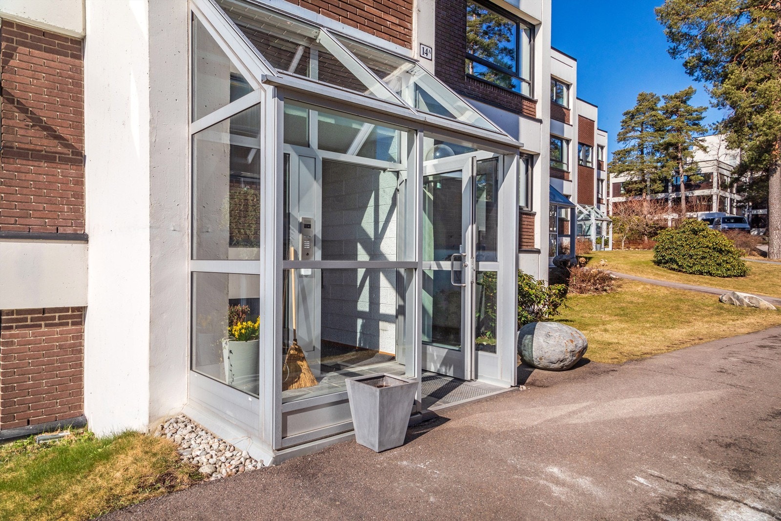 Inngangsparti Galleribilde