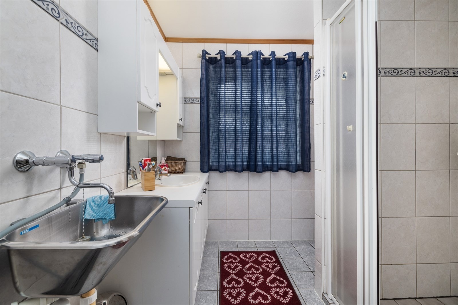 Bad i første etasje Galleribilde