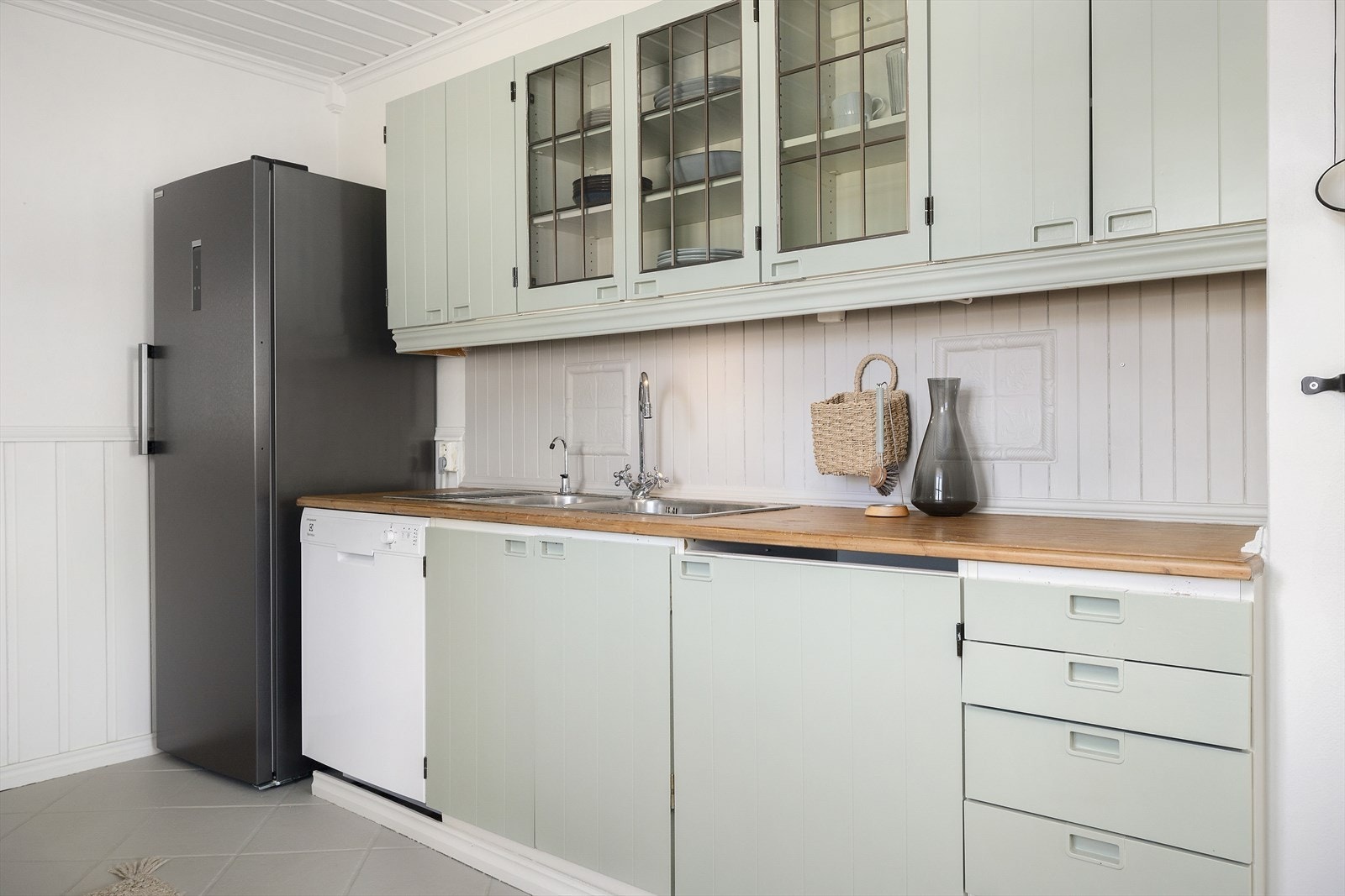 Kjøkken har også varmekabler i gulv som gir en lun og god følelse. Galleribilde