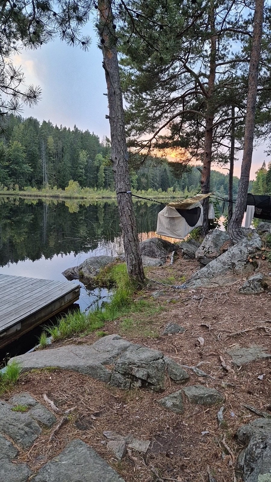 Bilde fra selger- Hengegøy Kulerødvannet Galleribilde