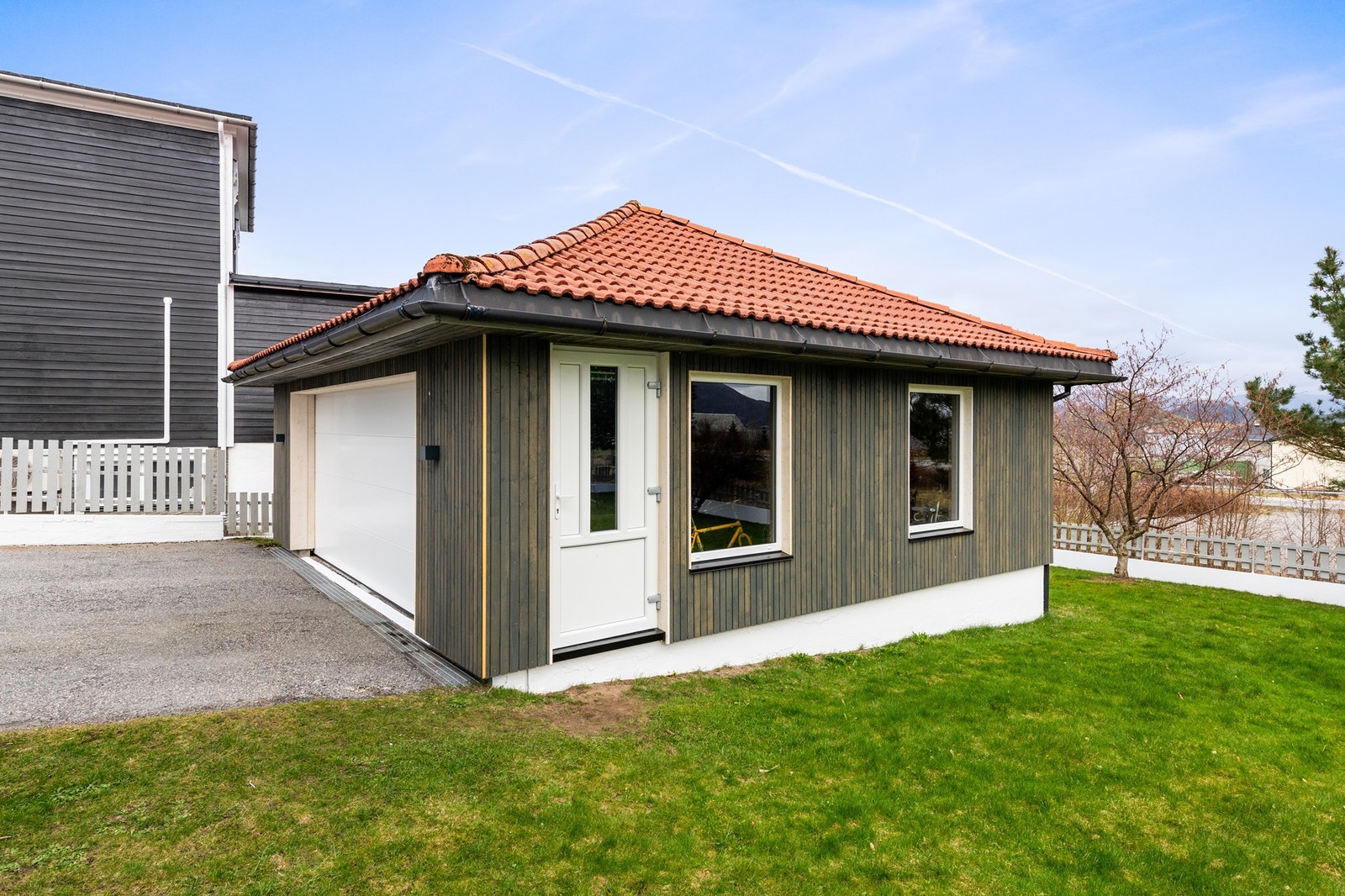 Dobbel garasje Galleribilde