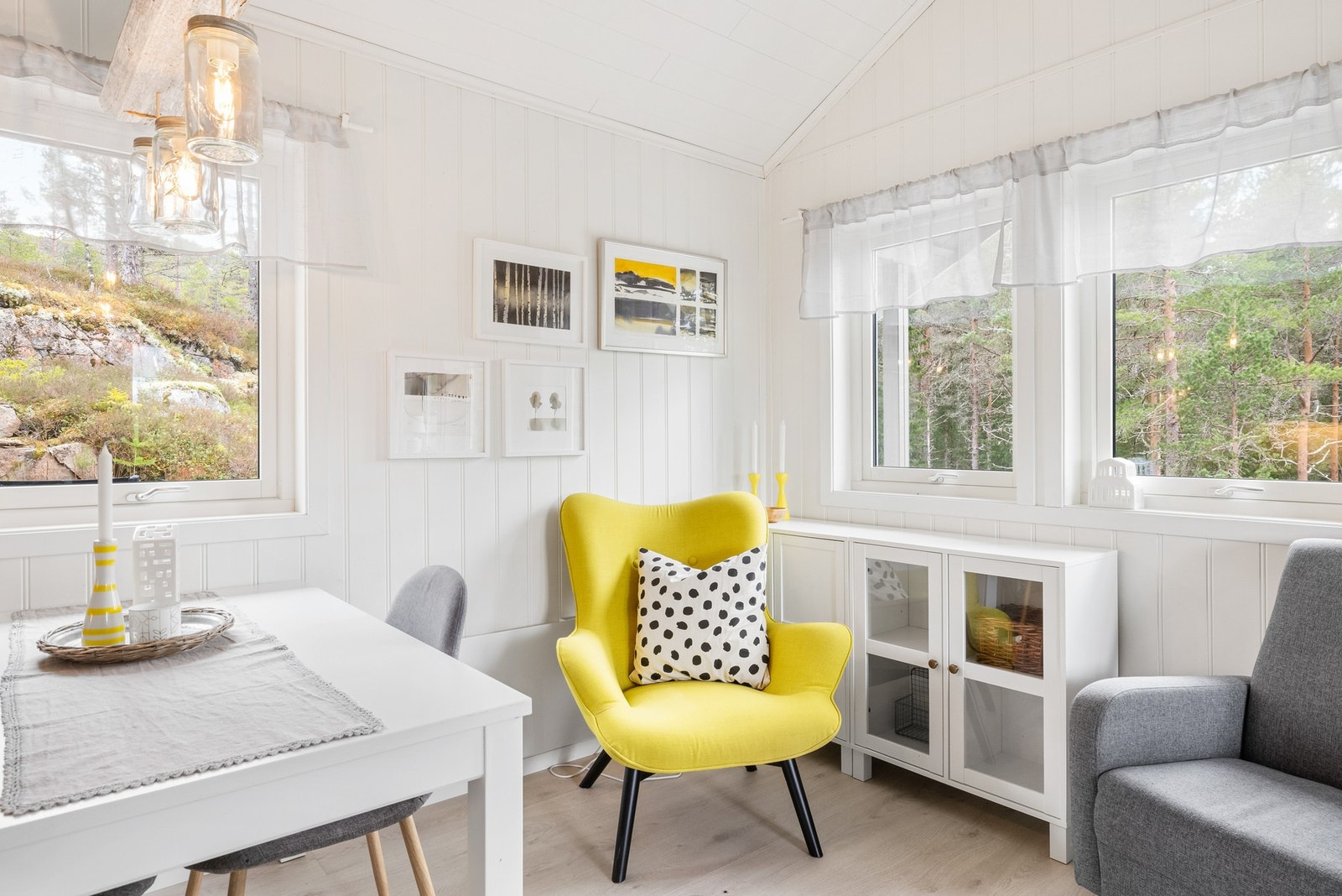 Hytten fremstår i generelt god stand Galleribilde