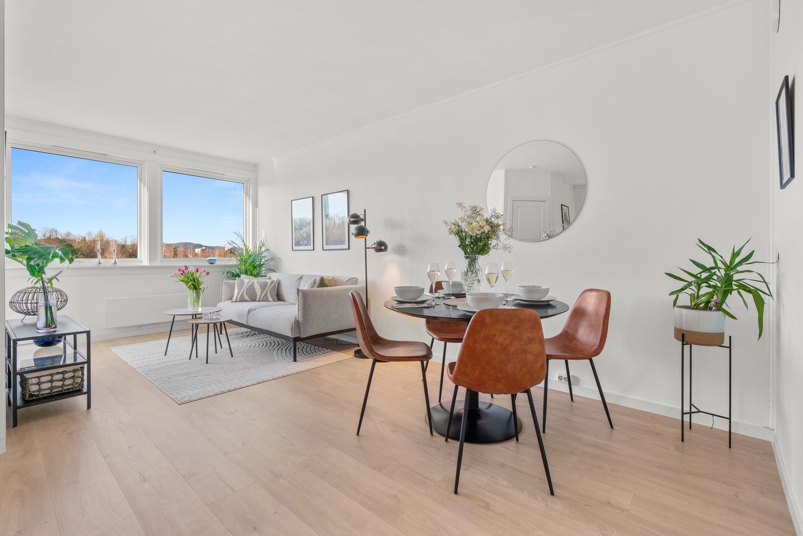 Velkommen til Haakon Tveters vei 8! Presentert av Privatmeglere Marius Semmerud Berg og Fridtjof Sparbo. Galleribilde