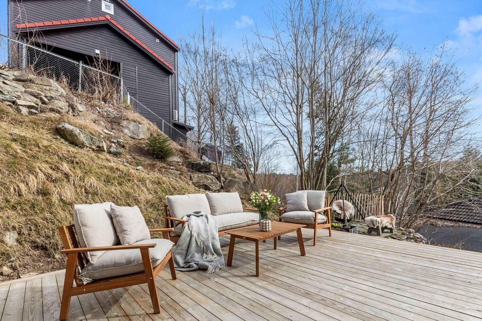 Om sommeren blir dette den mest populære oppholdsplassen i boligen. Galleribilde