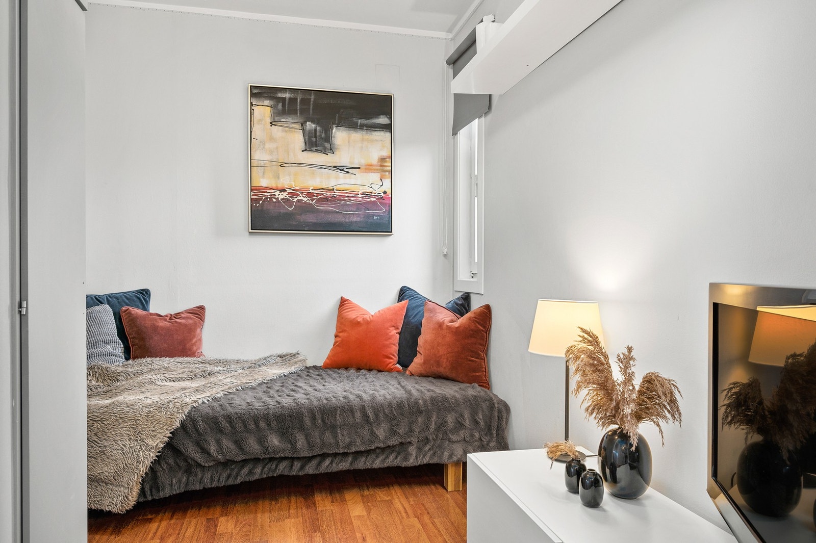 I gangen utenfor soverommene er det god plass til et hjemmekontor eller gjesteseng Galleribilde