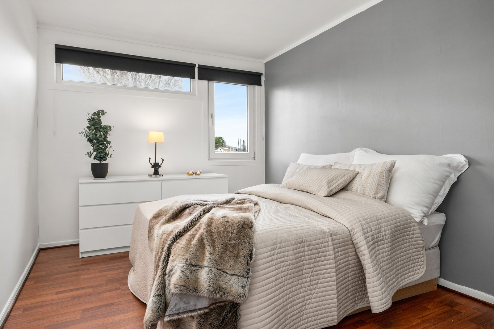 Hovedsoverommet er på romslige 12,9kvm og gir gode muligheter til å innrede med bl.a garderobeskap Galleribilde