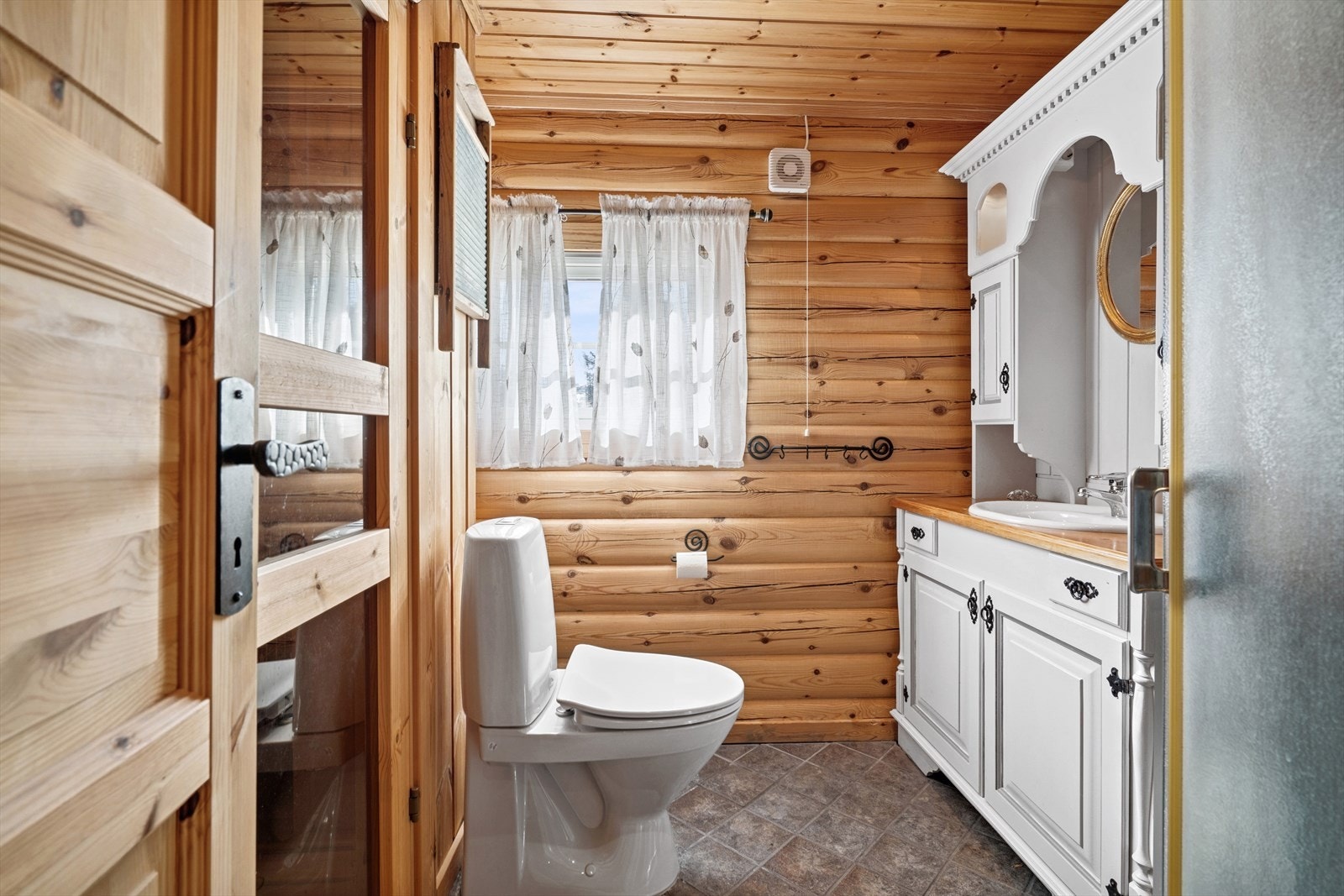 Du har alt du trenger pluss en badstue Galleribilde