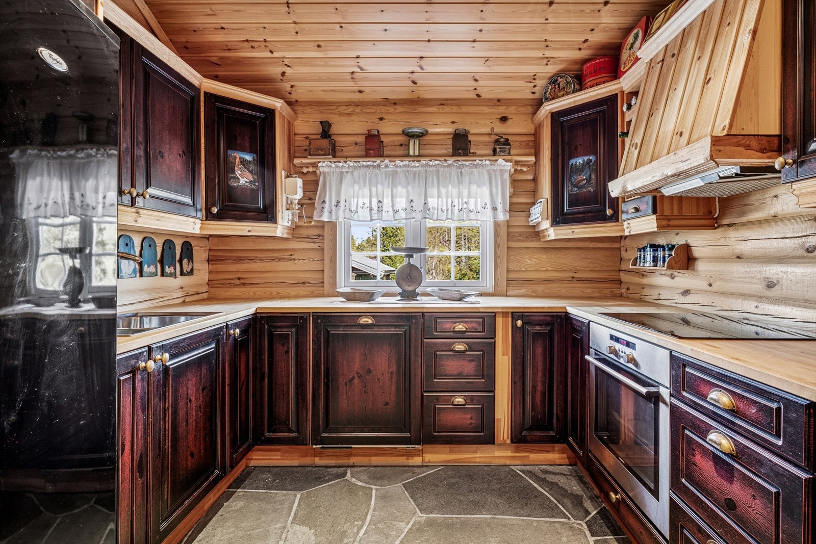 Her er det mer enn nok av skap- og benkplass Galleribilde