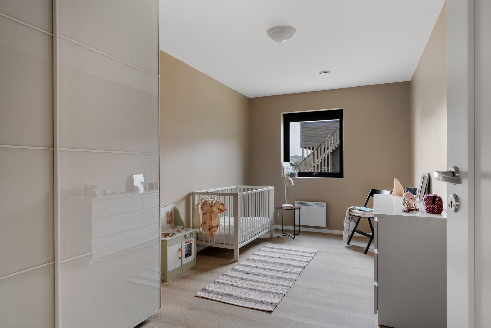 Det andre soverommet i 2. etg. er på 9,3 kvm. Galleribilde