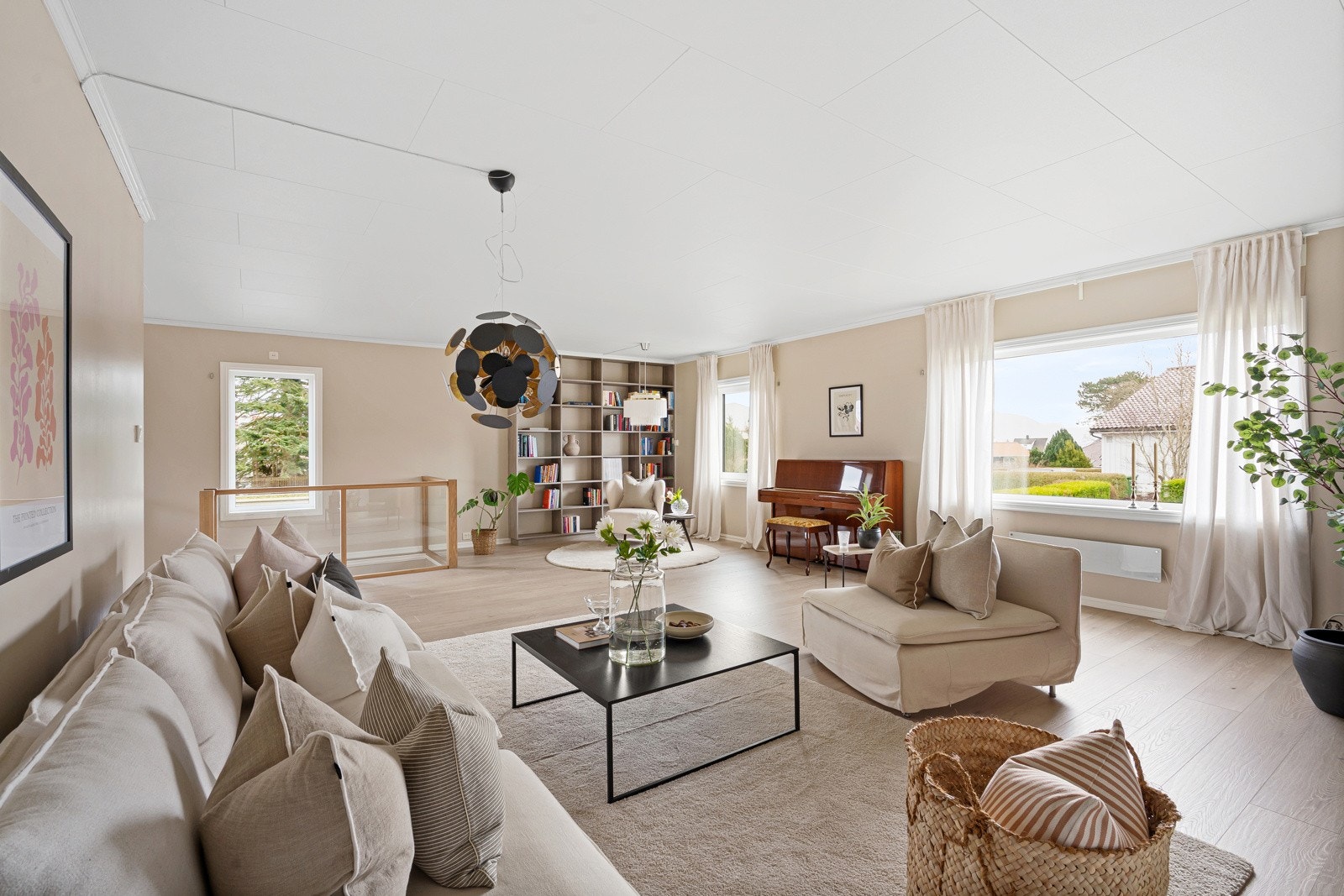 Skjeringen 6A presenteres av EIE eiendomsmegling v/ Torbjørn Lie - Eiendomsmegler MNEF/Salgsleder/Partner. Galleribilde