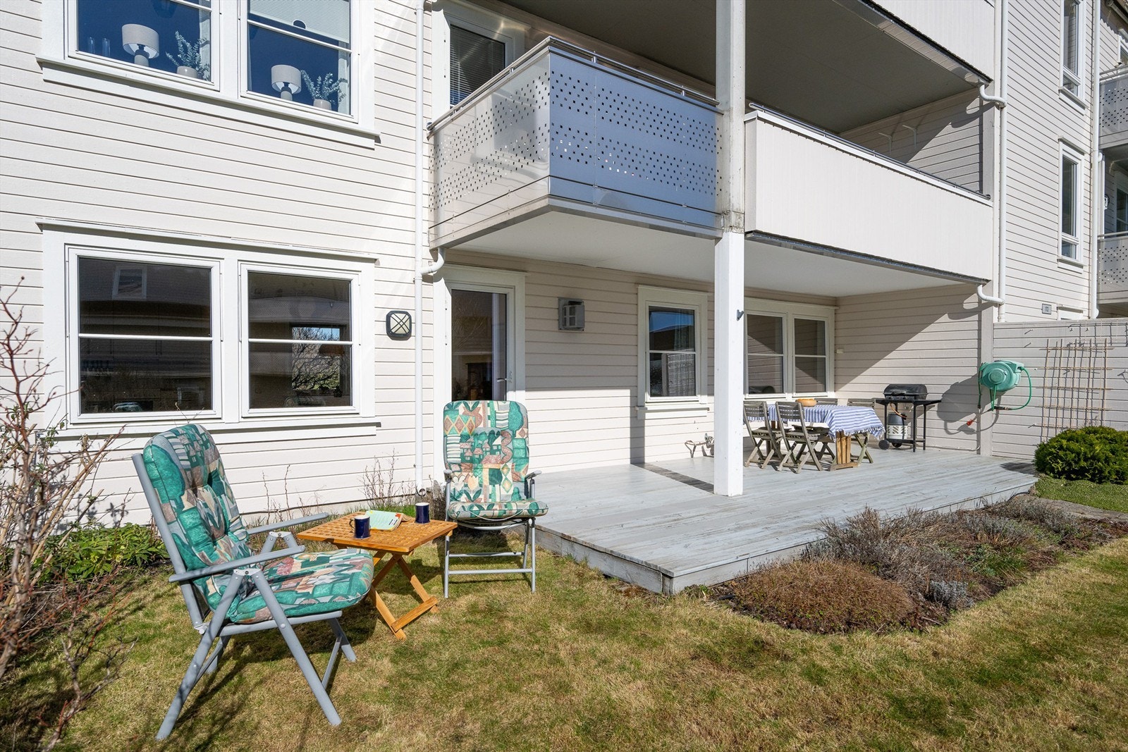 Hage/uteplass Galleribilde