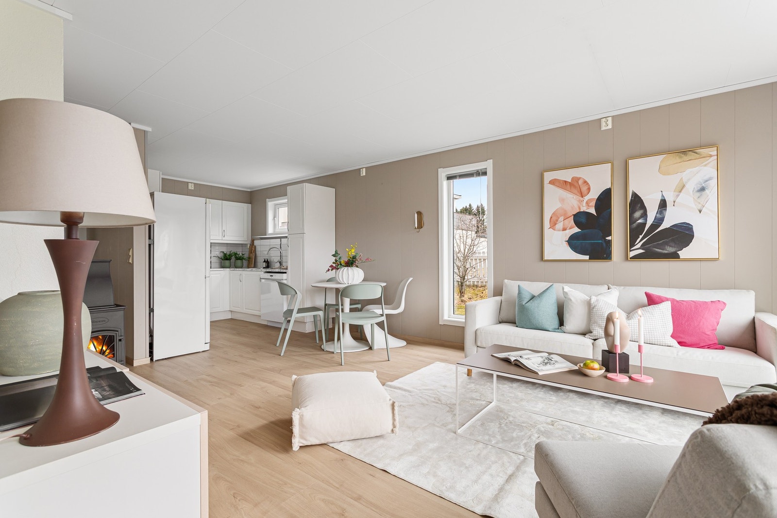 Leiligheten har en flott endebeliggenhet i bygget. Galleribilde